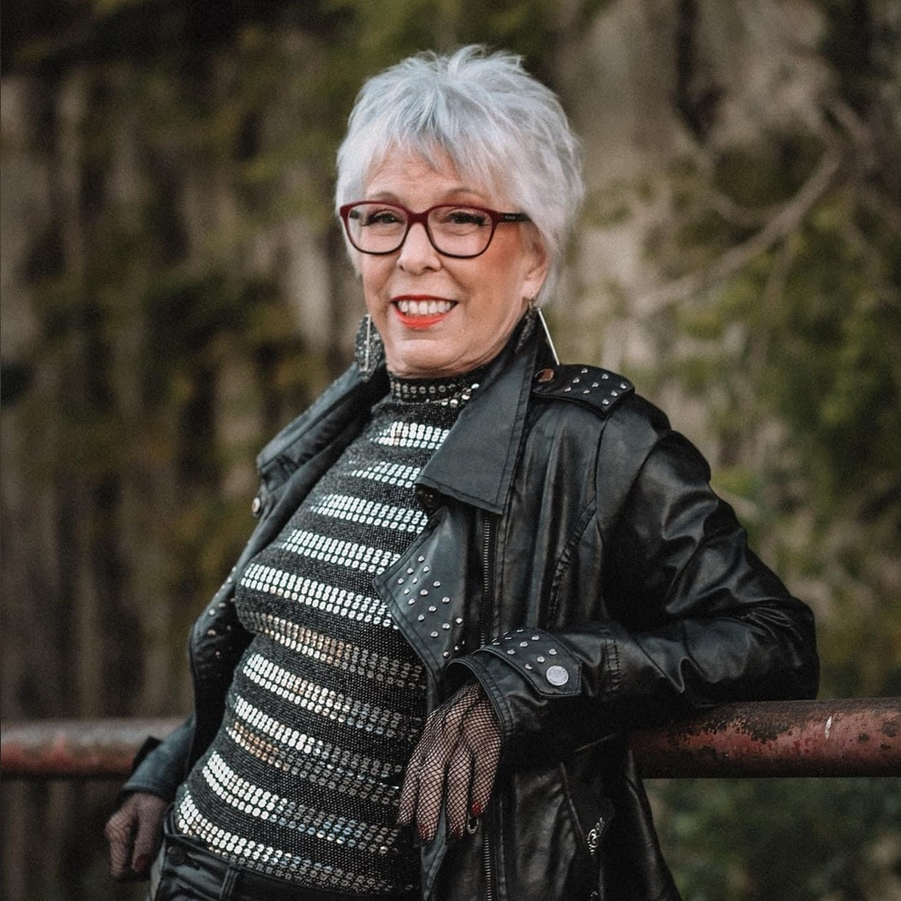 Meet your Posher, Ladonna
